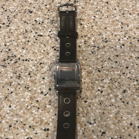 Coach watch - Picture 8 of 8